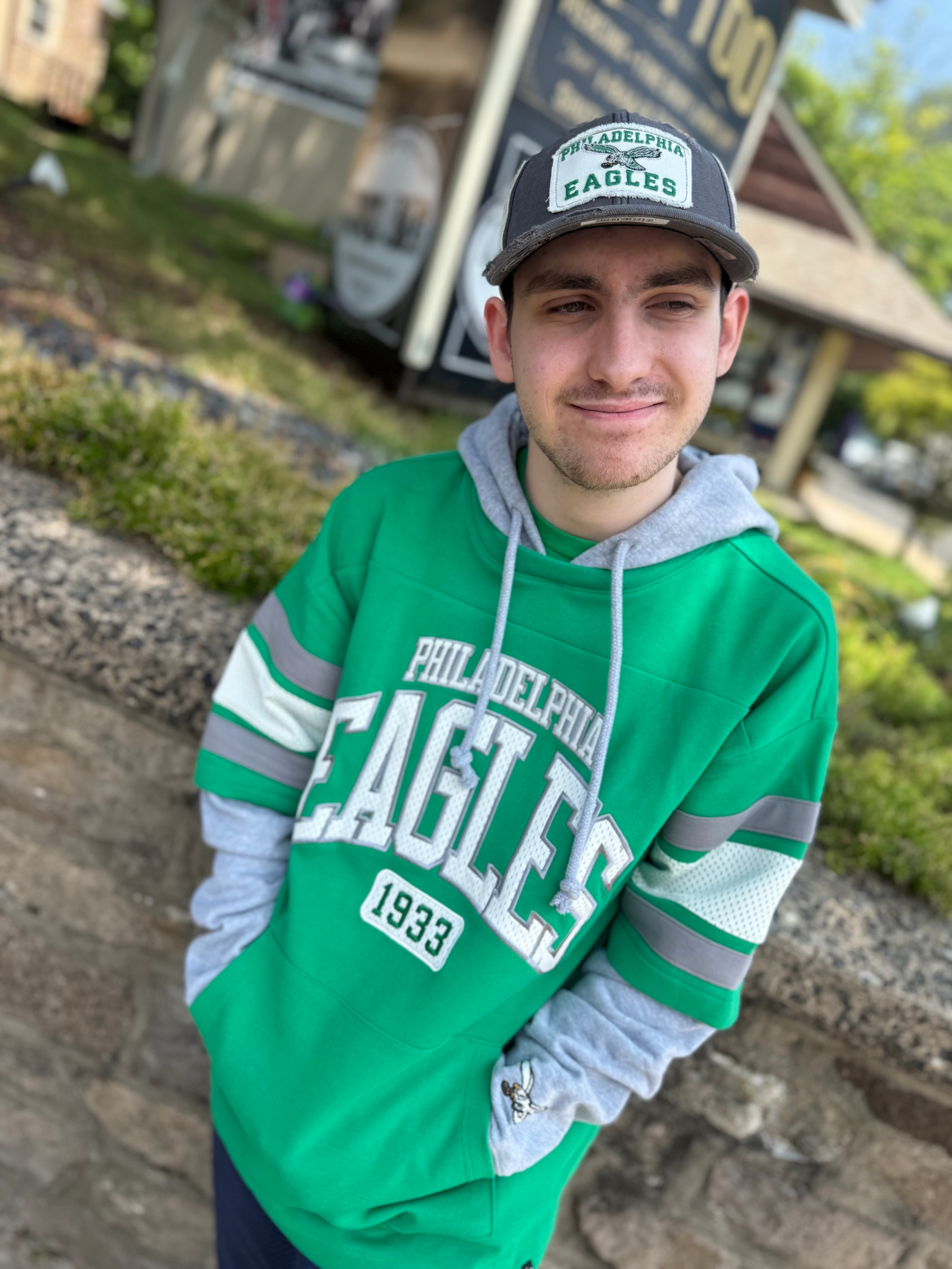 Eagles Throwback Kelly Green Bridge Pass Training Hoodie