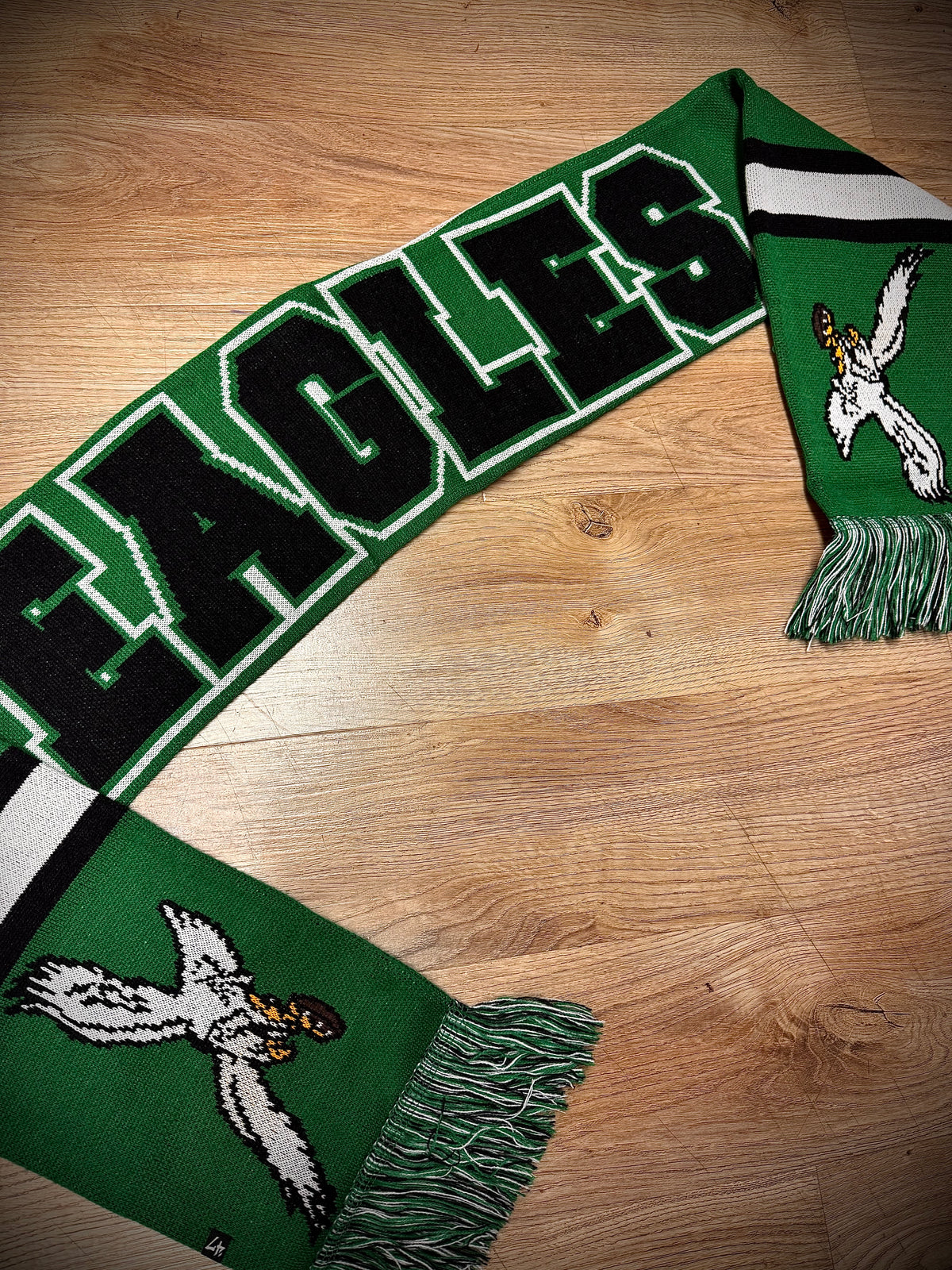 Eagles Retro Kelly Breakaway Scarf