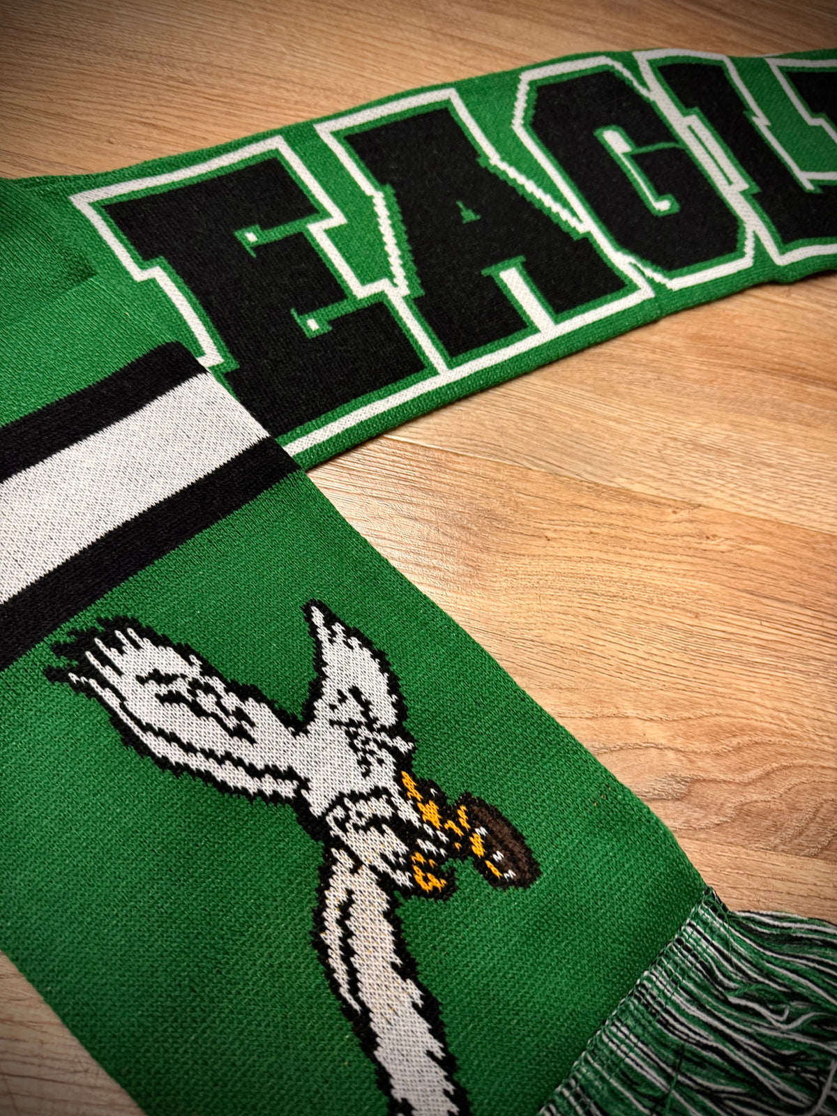 Eagles Retro Kelly Breakaway Scarf