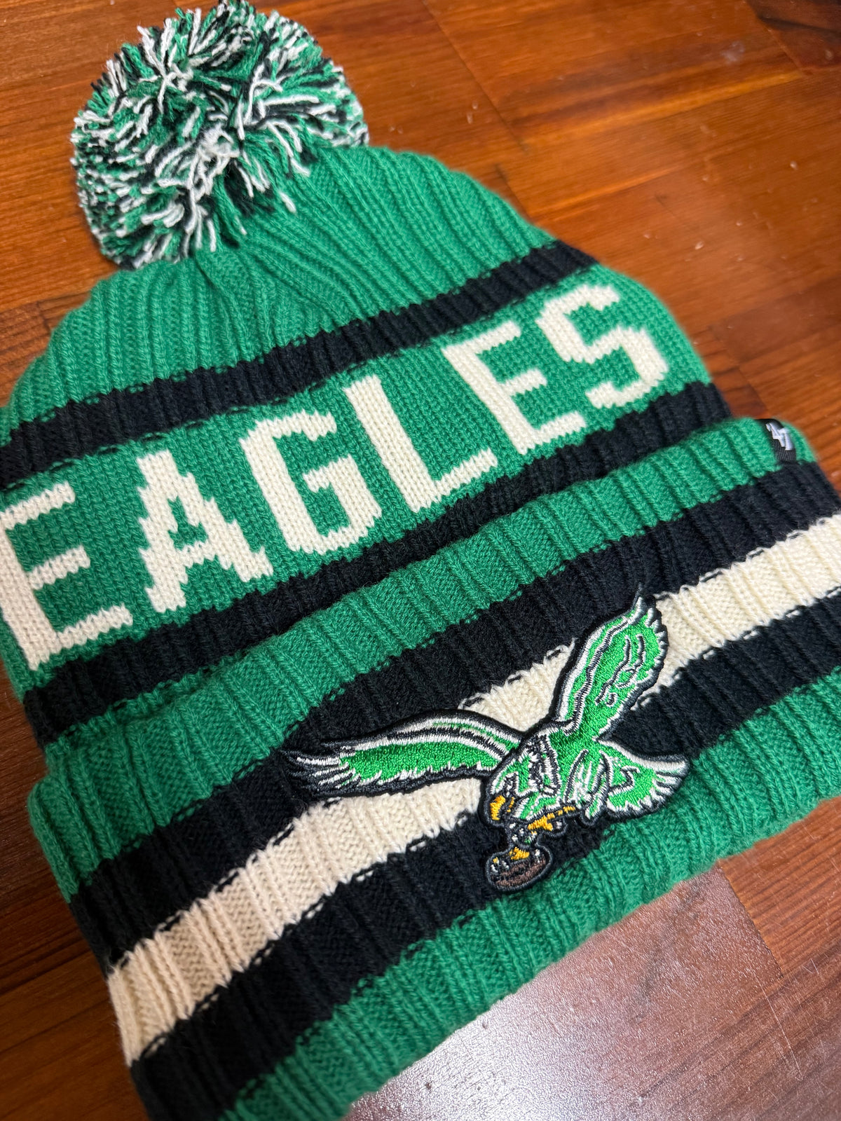 Eagles Kelly Bering Cuff Knit Pom Hat