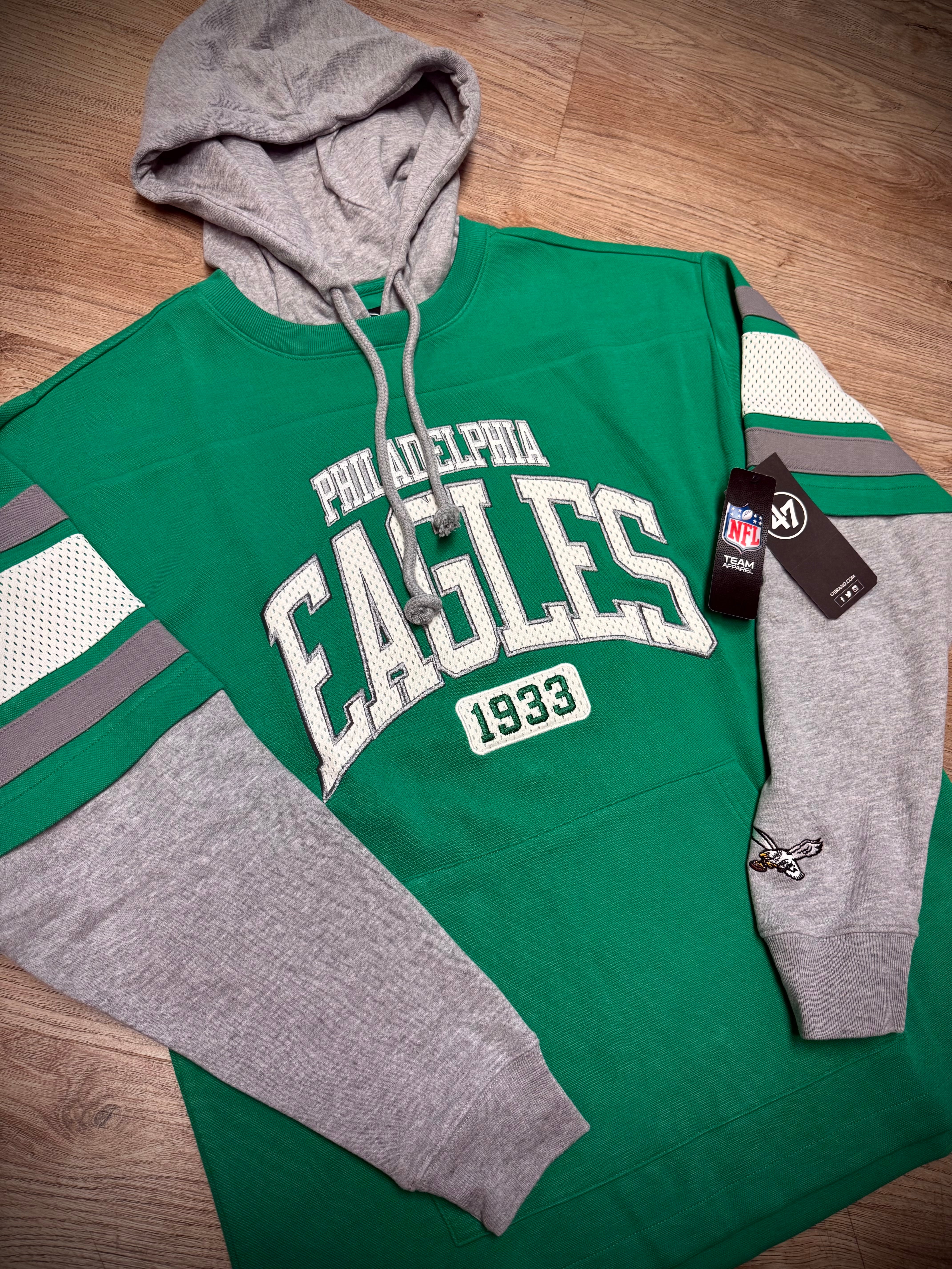 Eagles Throwback Kelly Green Bridge Pass Training Hoodie