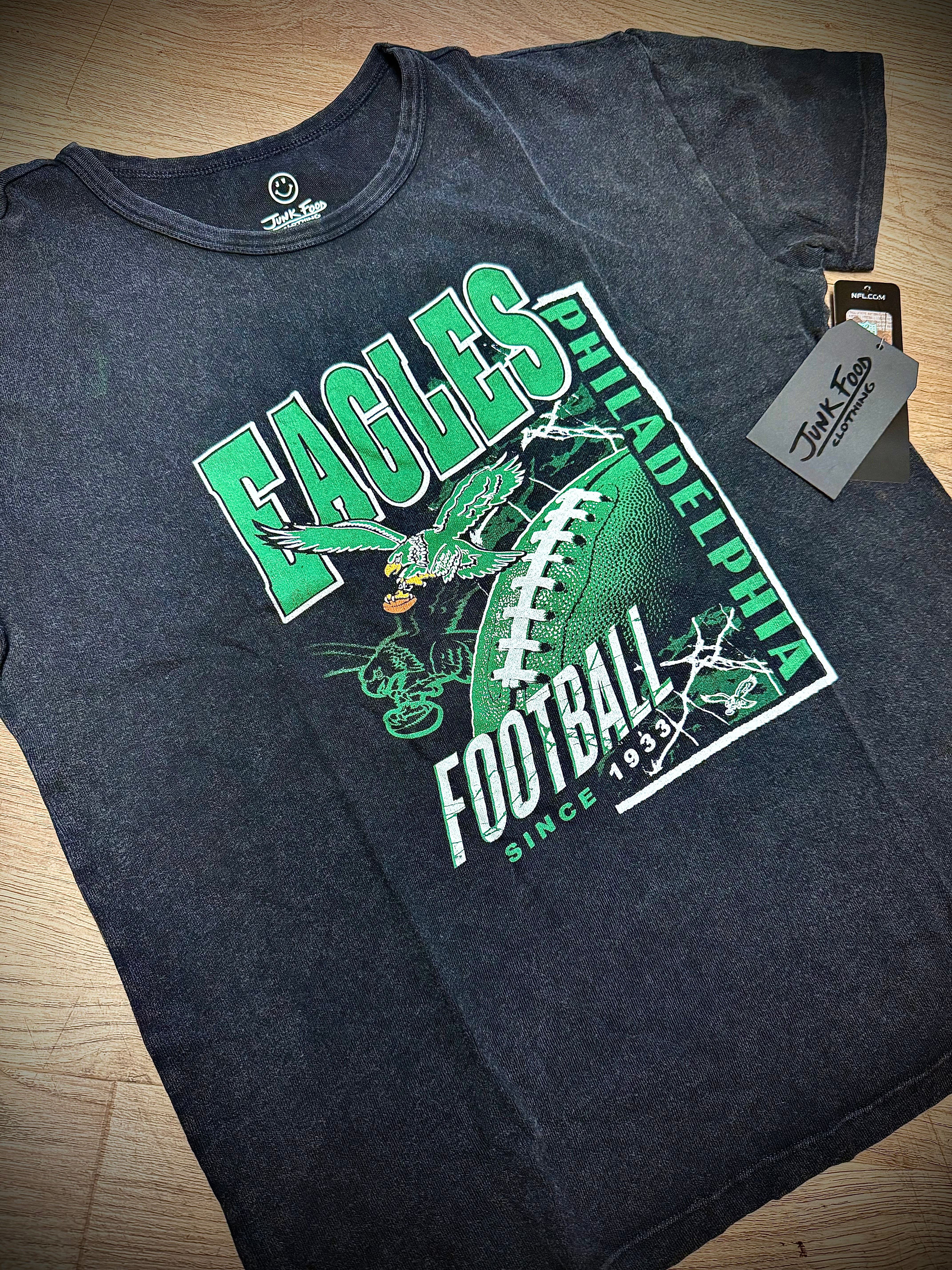 Girls Eagles Throwback Mineral Wash Tee