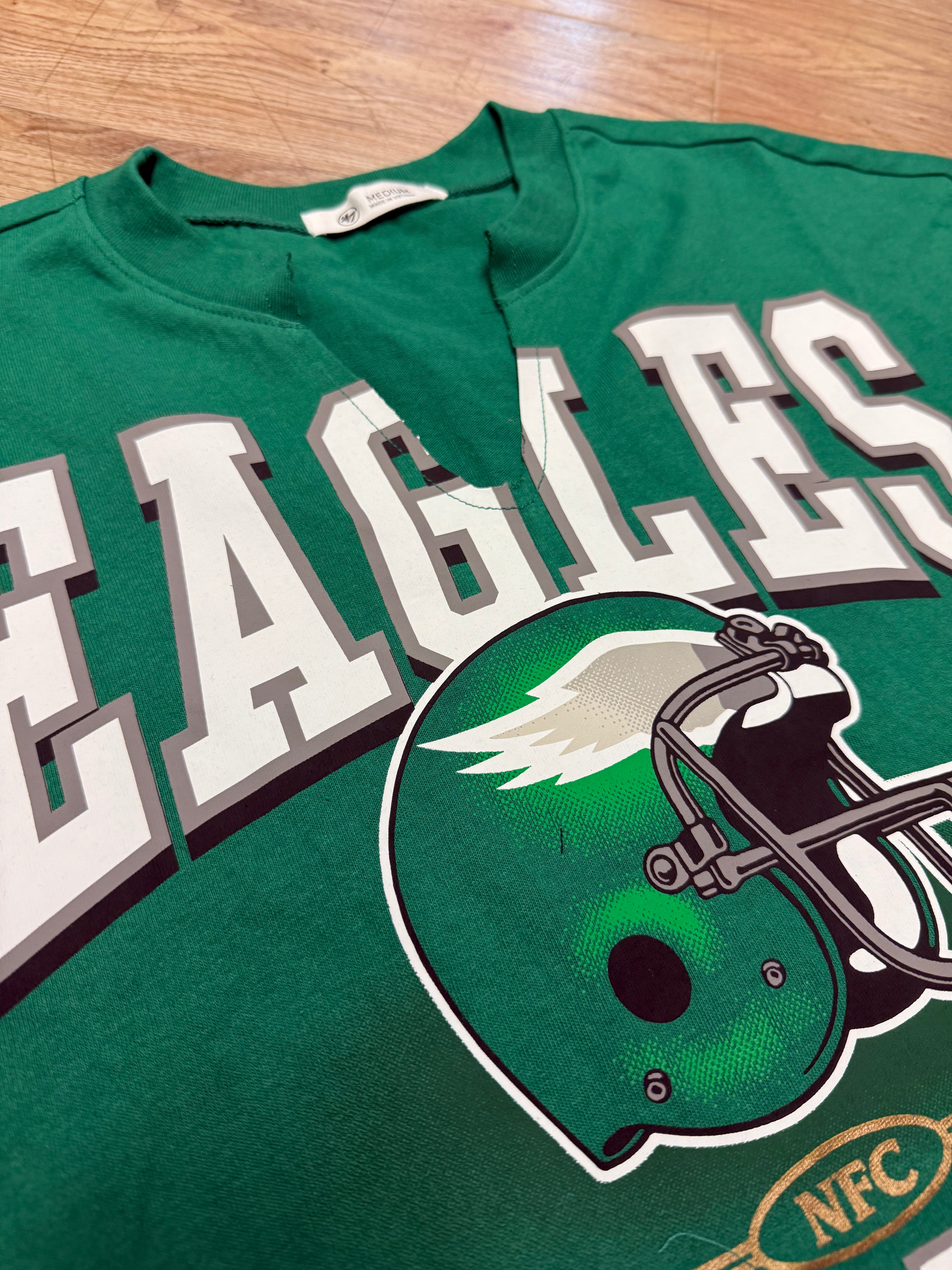 Ladies Eagles Throwback Kelly Green V-cut Elation Oversized Hip Crop Tee