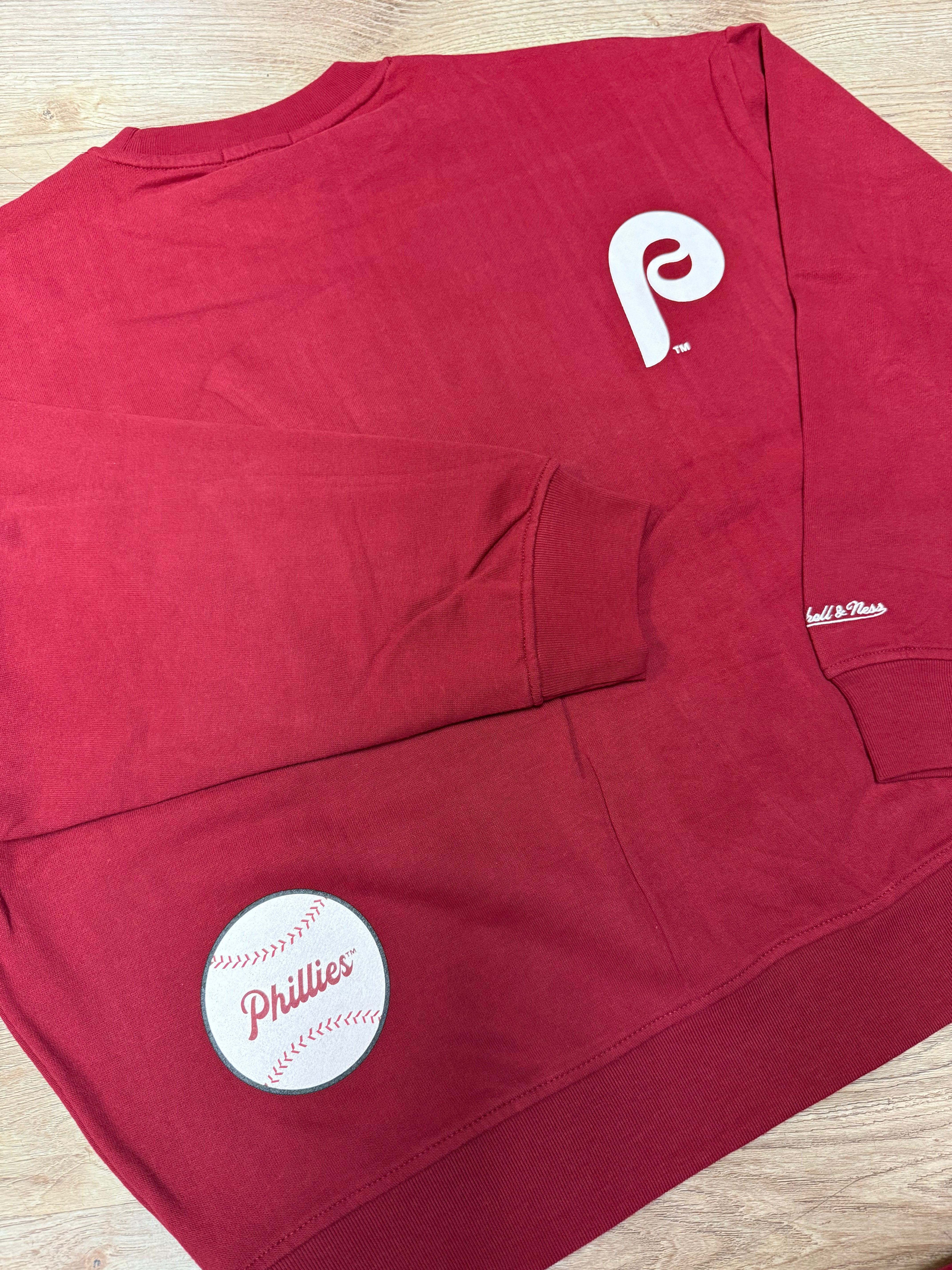 Ladies Phillies Throwback LT Crew Sweatshirt