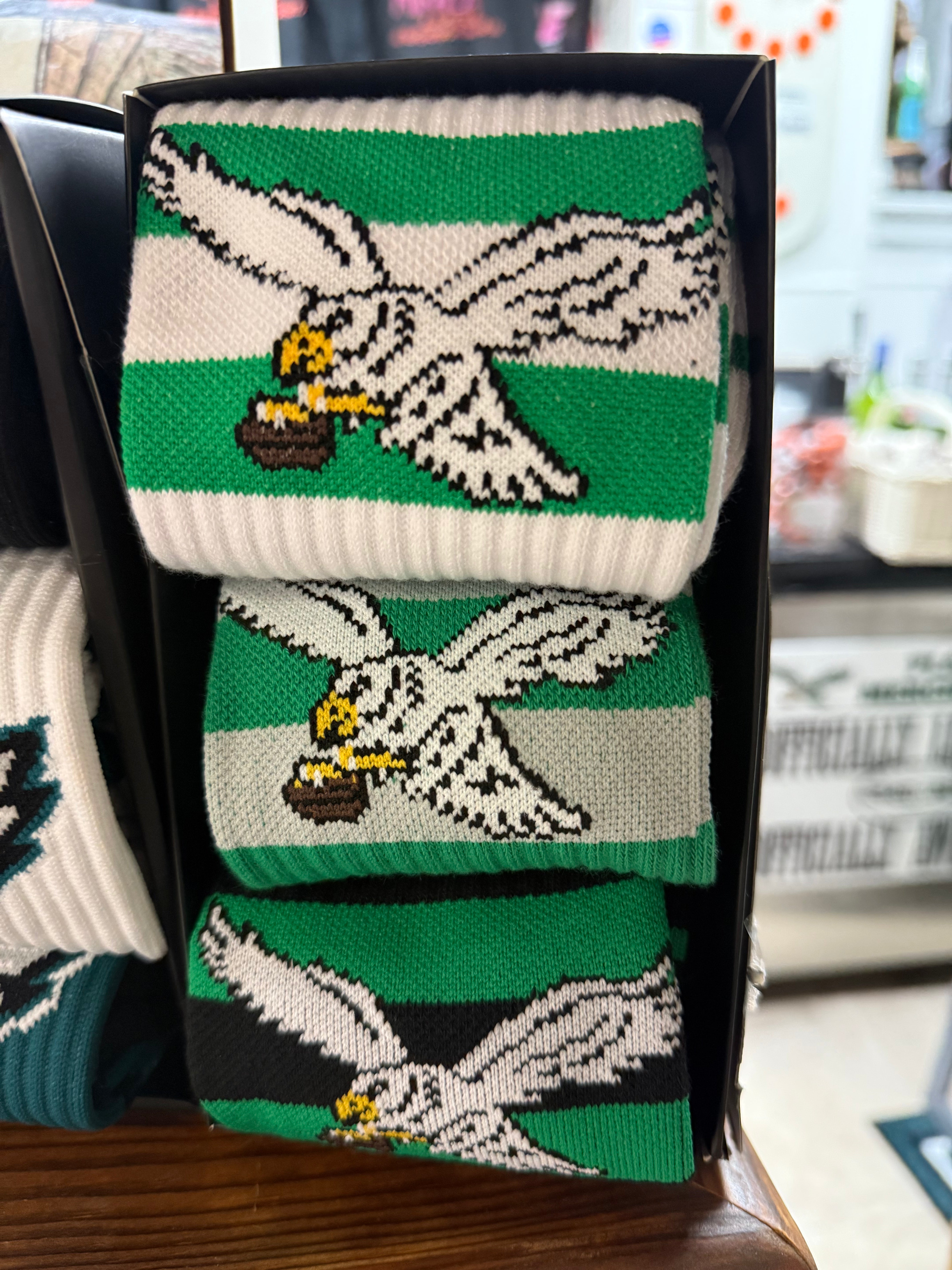 Eagles 3 Pack Crew Throwback Socks Gift Set