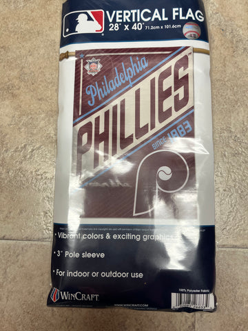 Retro Phillies 28x40 vertical flag