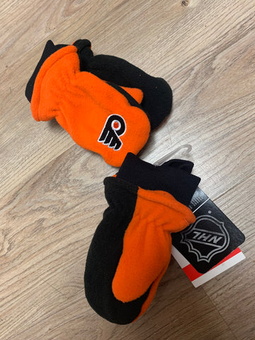 Flyers infants mittens